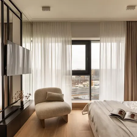 Panorama Center Main Station