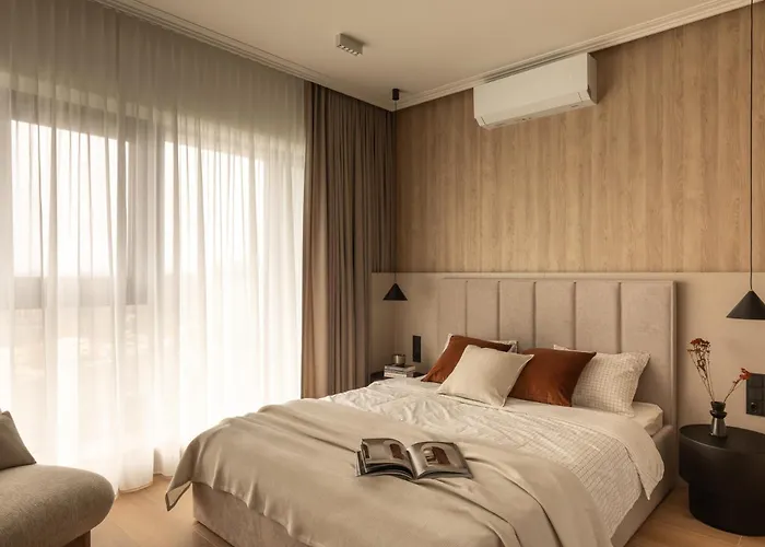 Panorama Center Main Station