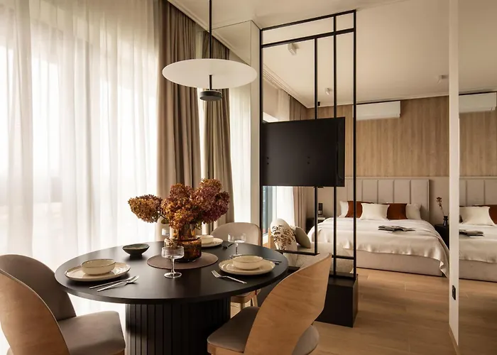 Panorama Center Main Station